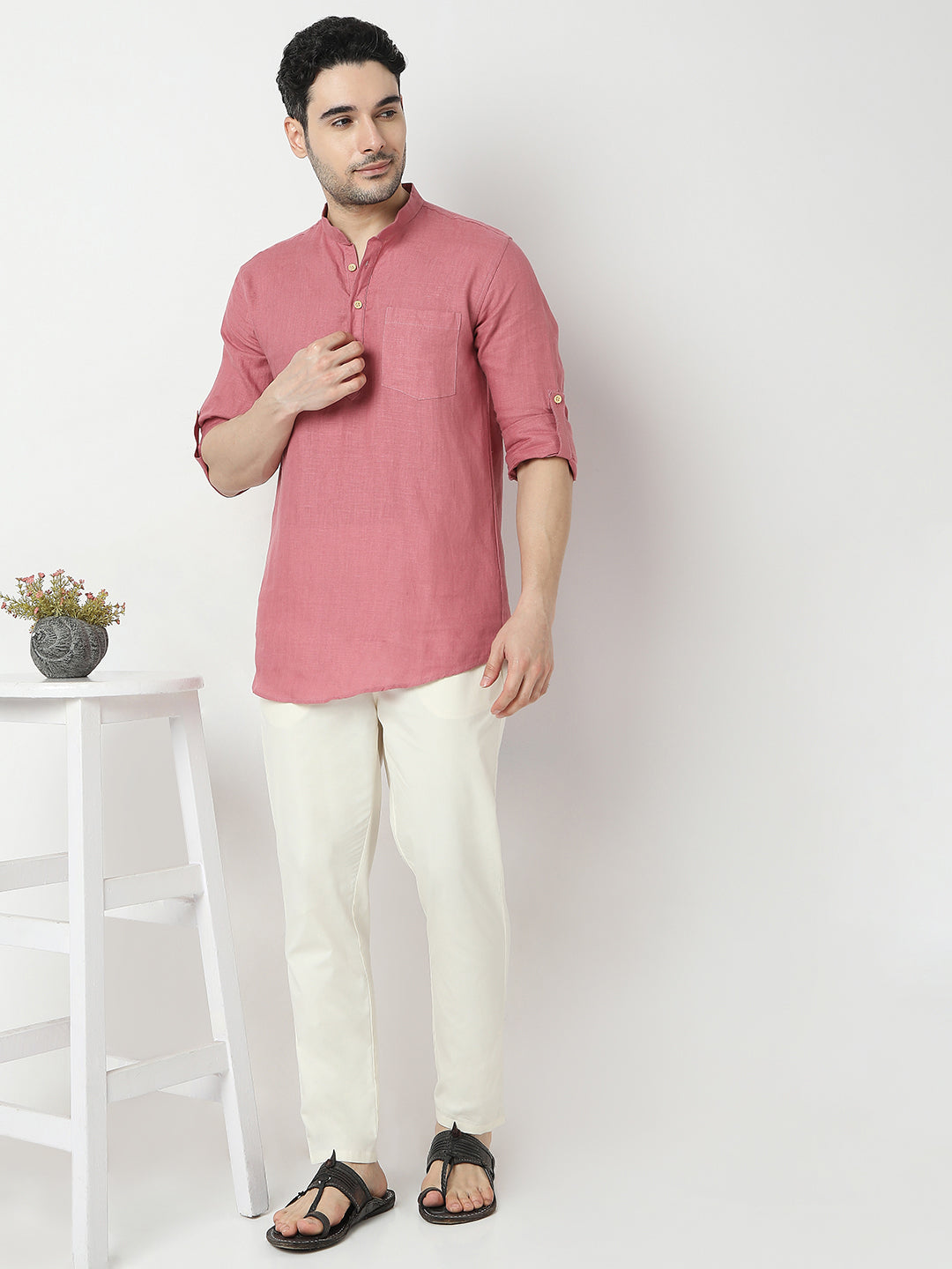 Slim Fit Solid Mid Rise Pants
