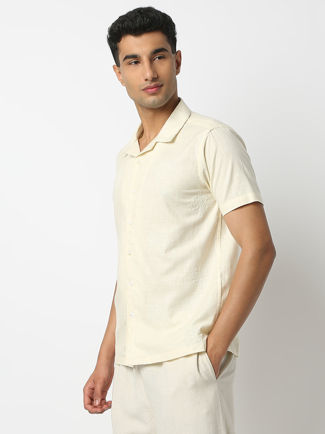 Relaxed Fit Embroidered Shirt Collar Half Sleeve Shirt