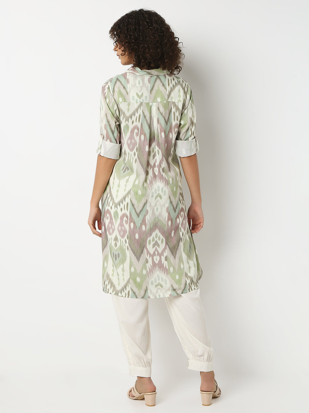 Nylangan Straight Fit Printed Shirt Collar Three-Fourth Sleeve Kurta and Pant Set