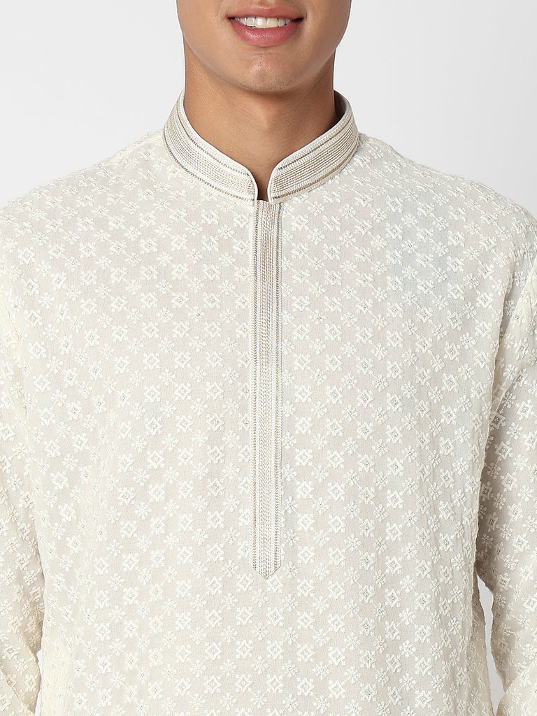 Men Wearing White Polyester Embroidered Kurta Set