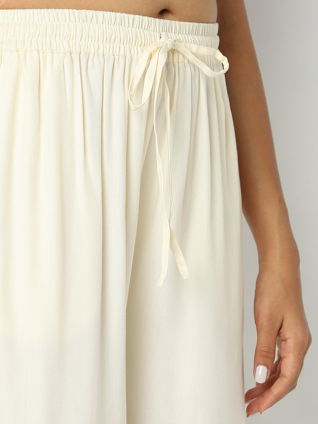 Regular Fit Embroidered Mid Rise Pants