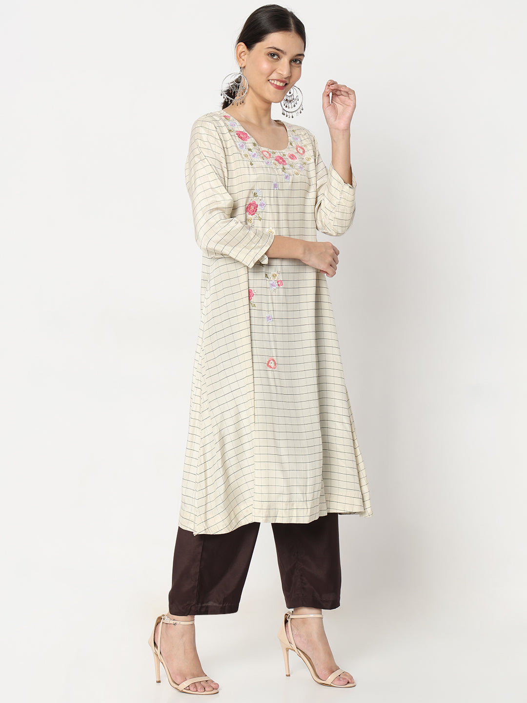 Regular Fit Embroidered Kurta