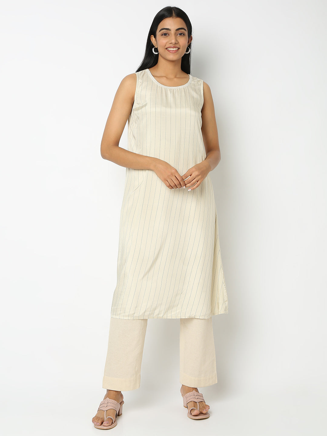 Regular Fit Embroidered Kurta