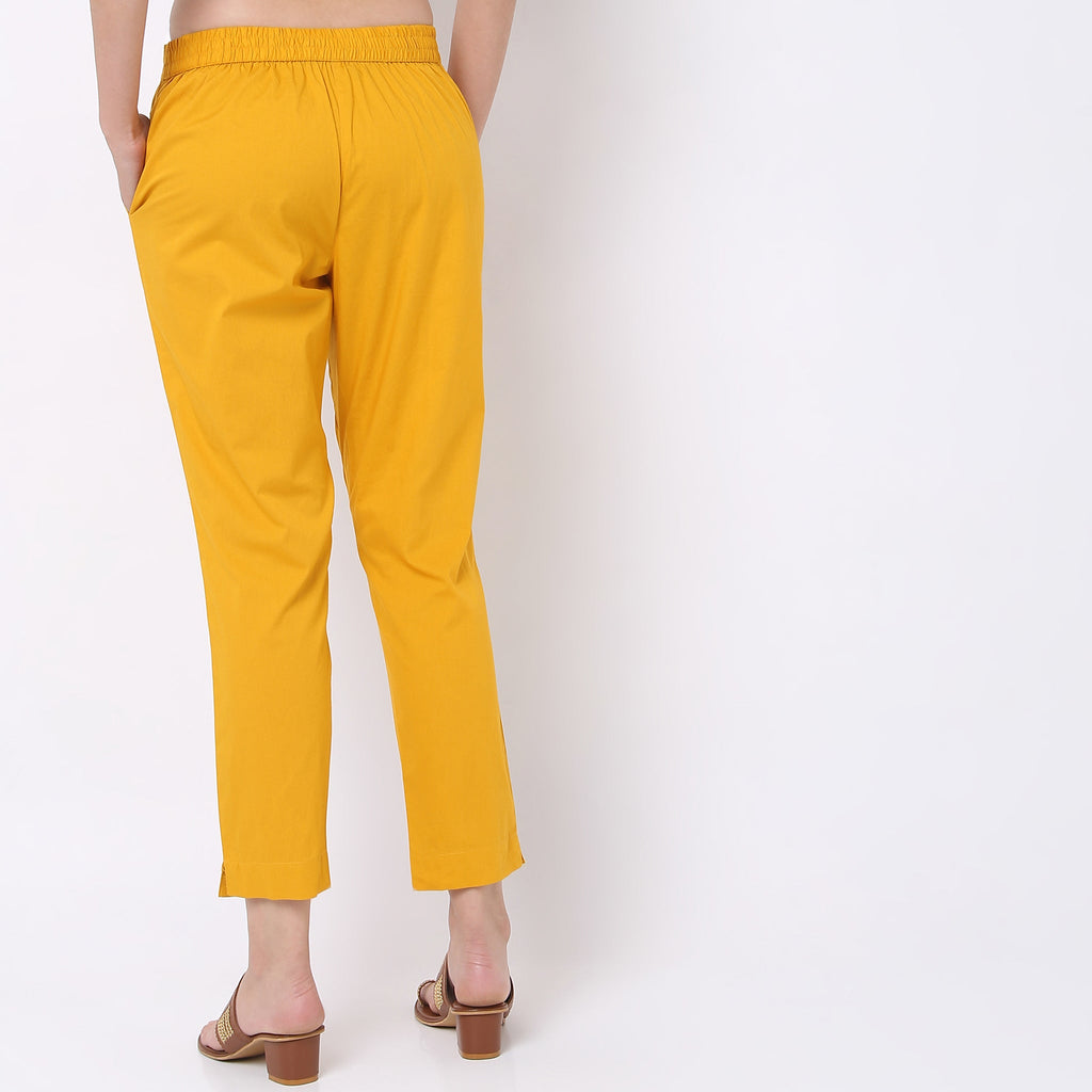 Regular Fit Solid Mid Rise Pants