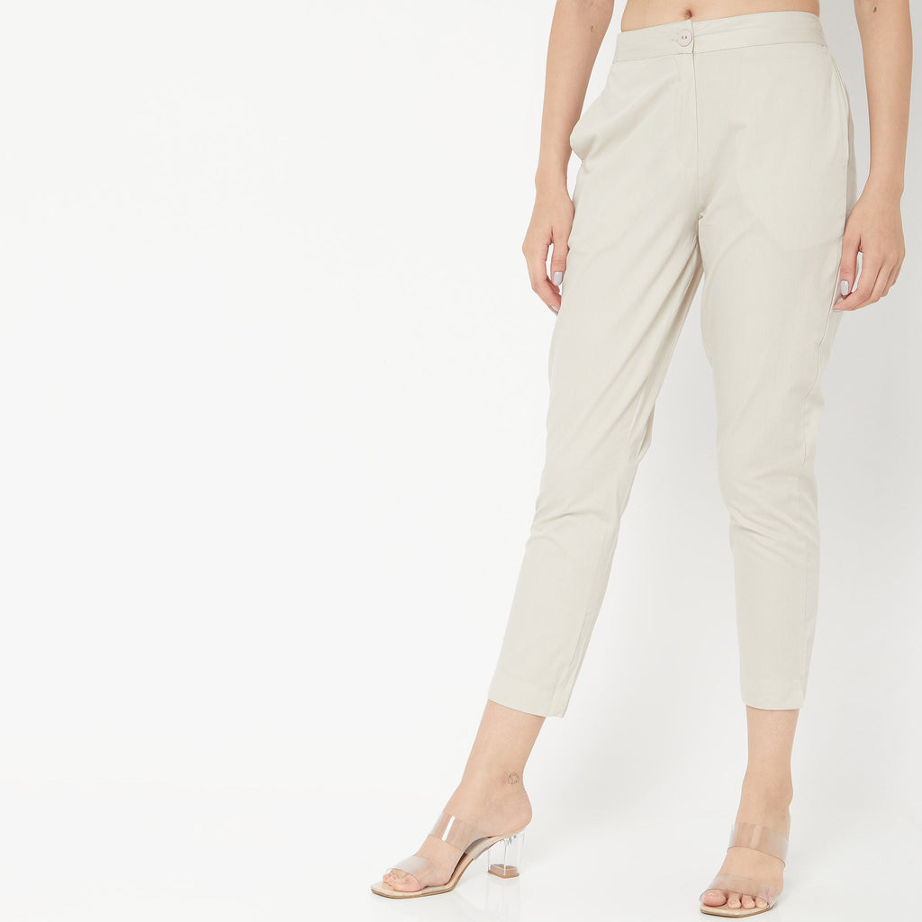Regular Fit Solid Mid Rise Pants