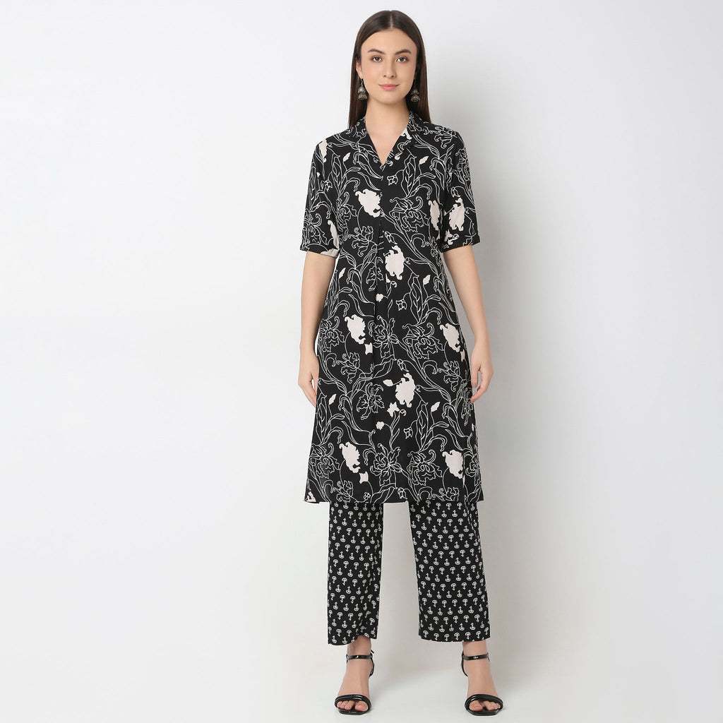 Straight Fit Printed Kurta with Pant Set