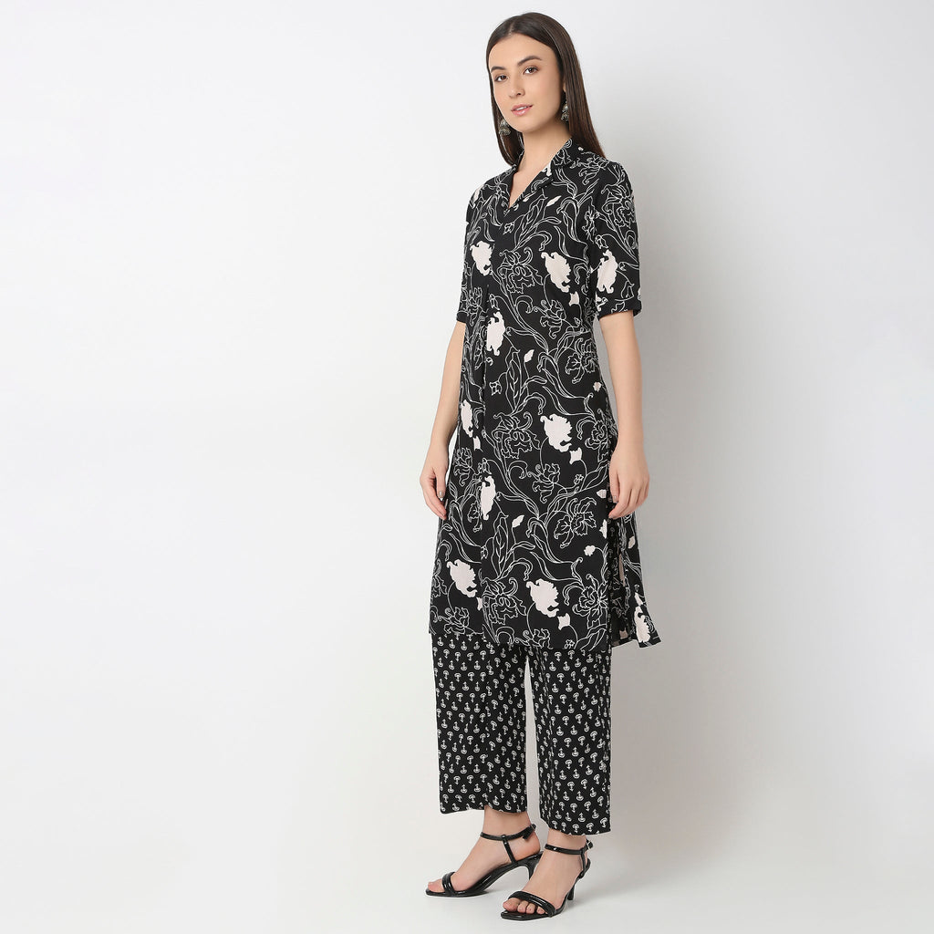 Straight Fit Printed Kurta with Pant Set