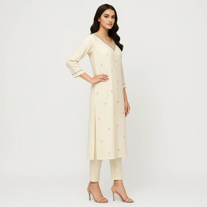 Straight Fit Embellished V-Neck Kurta