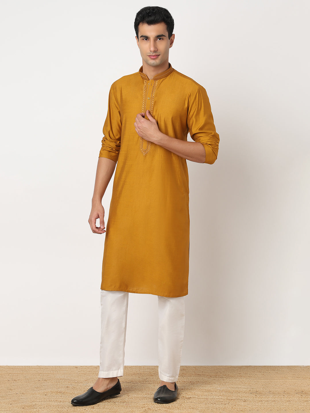 Solid Straight Kurta and Pant Set