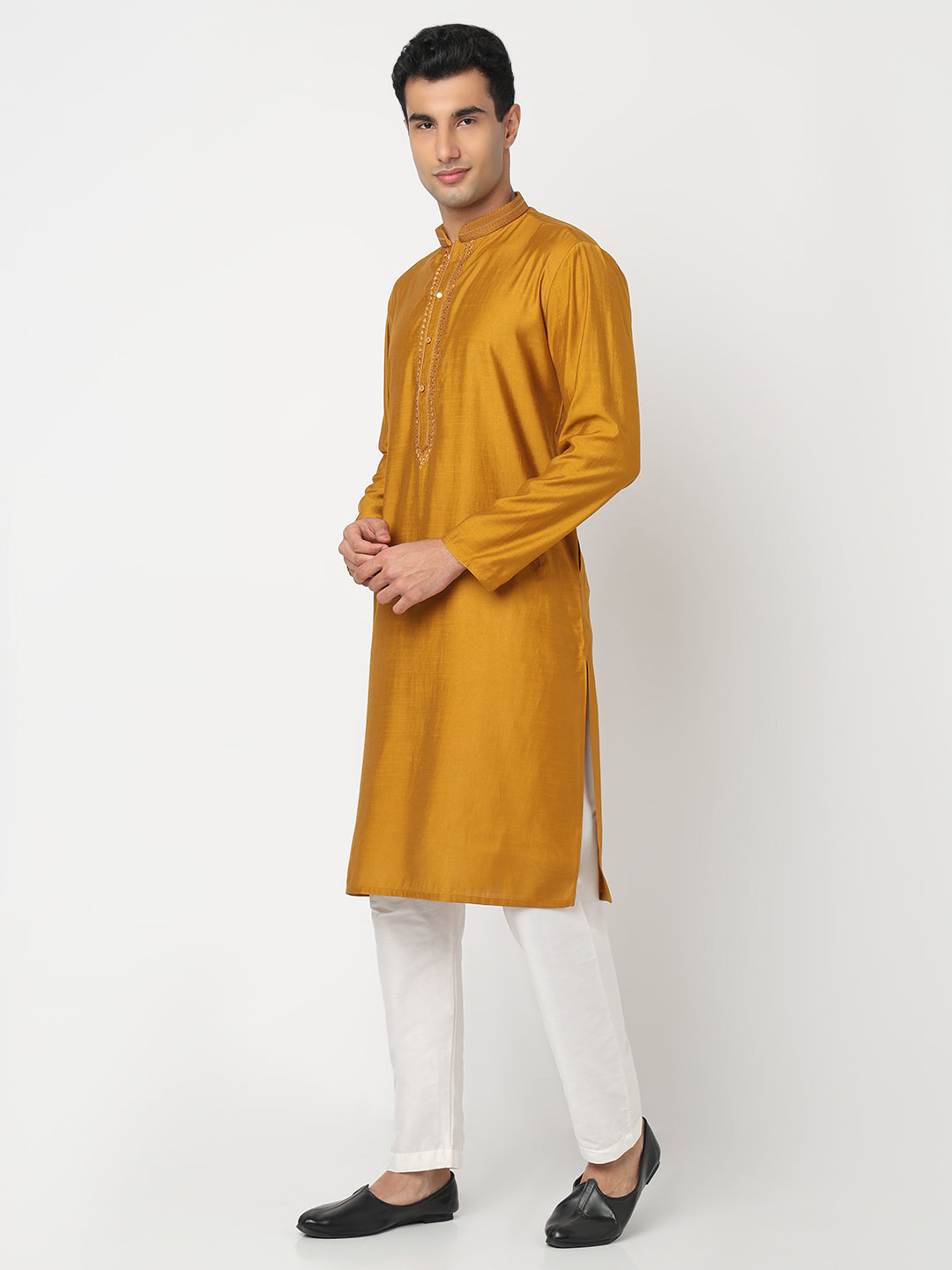 Solid Straight Kurta and Pant Set