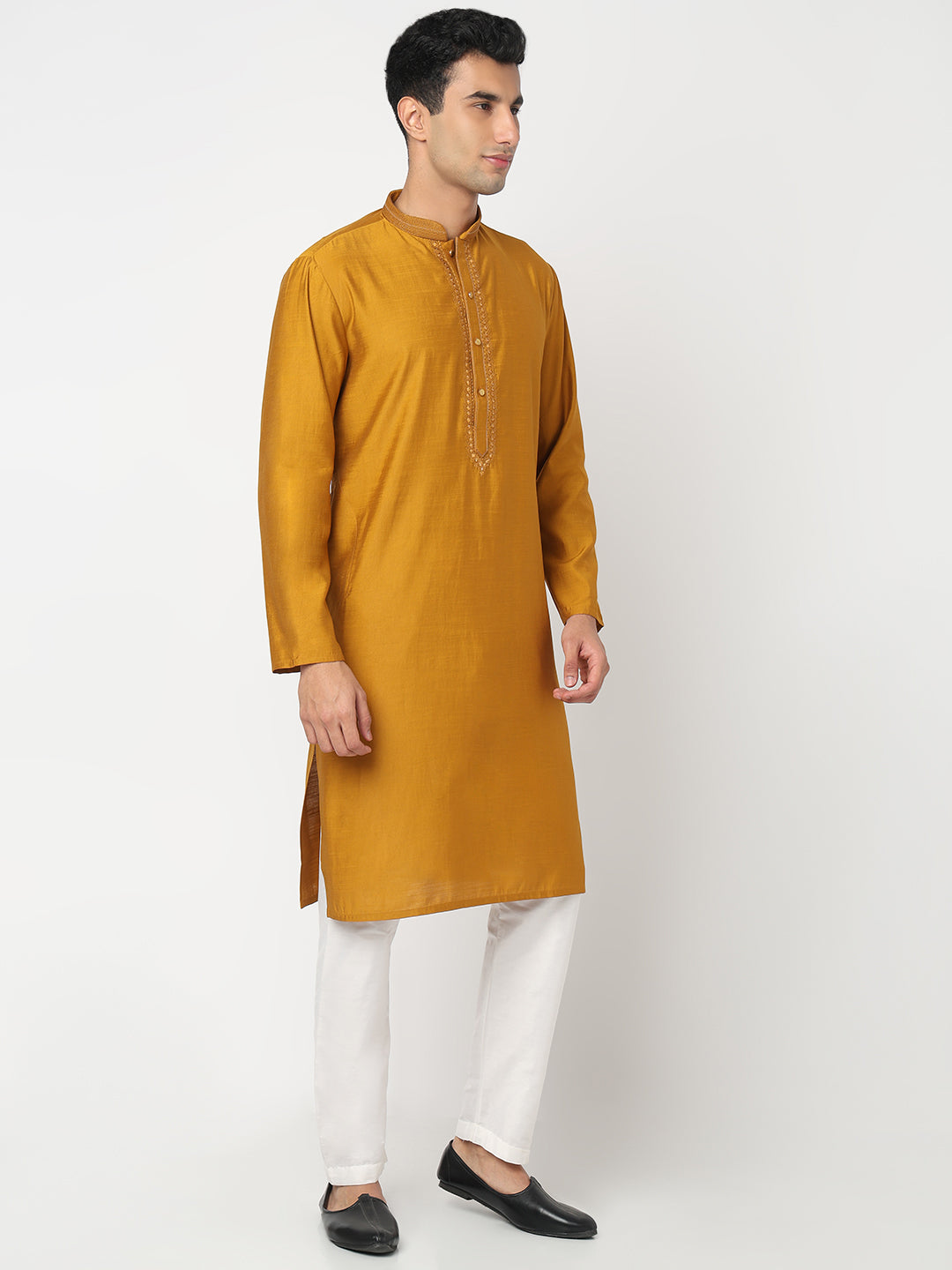 Solid Straight Kurta and Pant Set