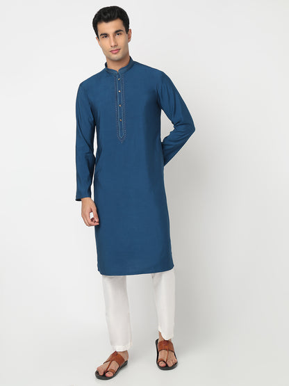 Solid Straight Kurta and Pant Set