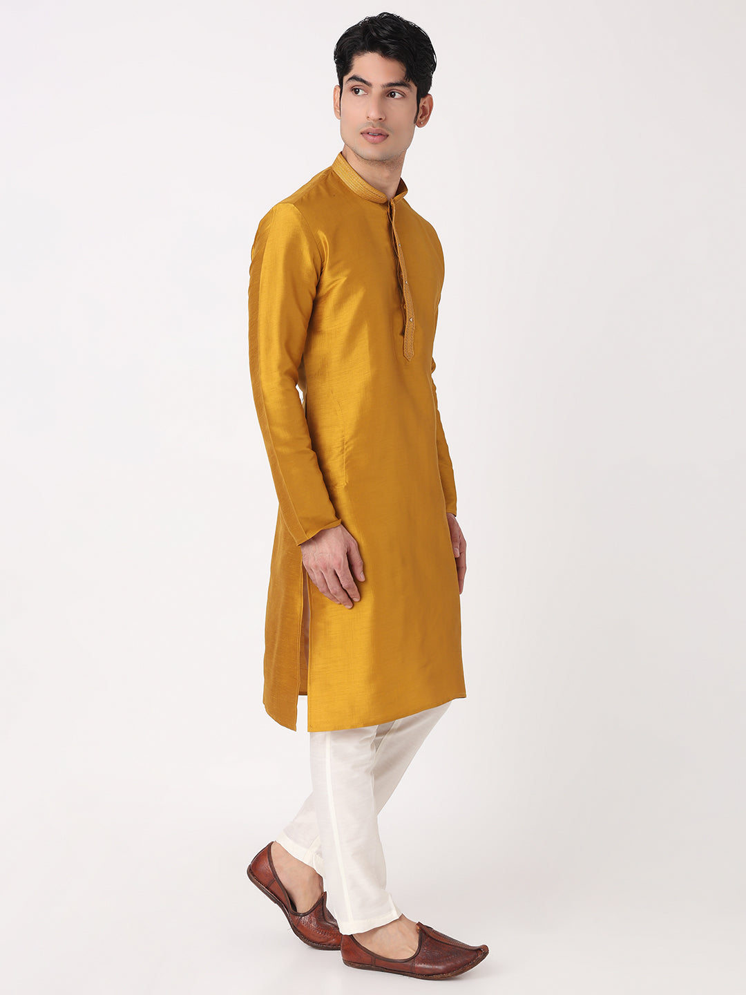 Solid Straight Kurta and Pjyama Set