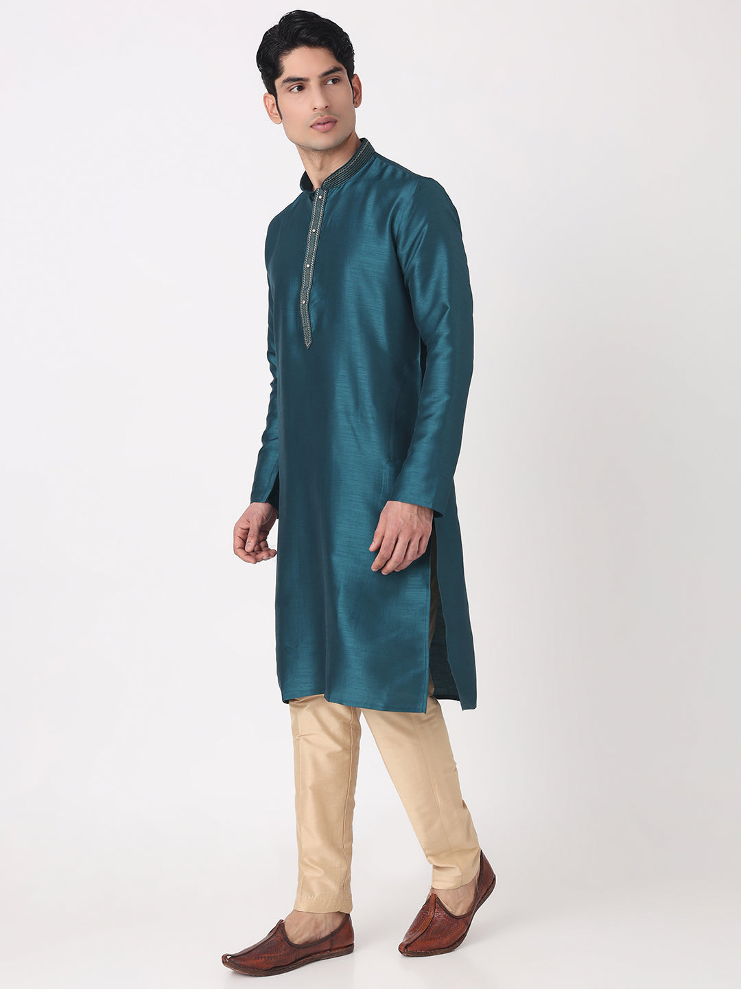 Solid Straight Kurta and Pjyama Set