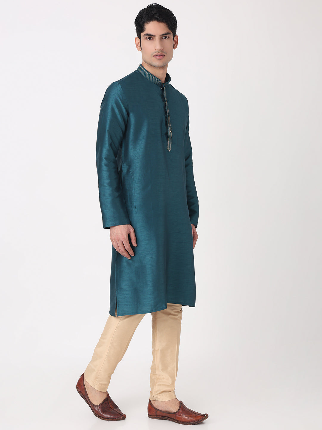 Solid Straight Kurta and Pjyama Set