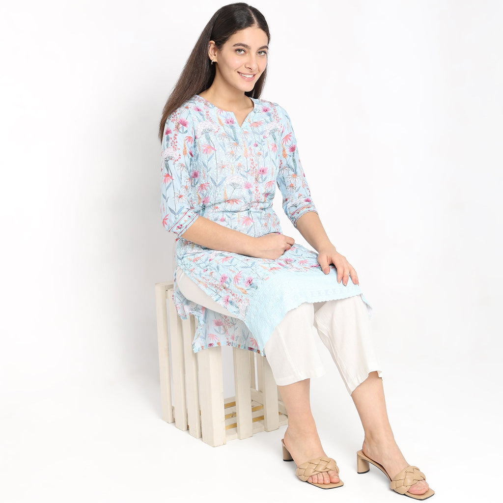 Straight Fit Embroidered Kurta