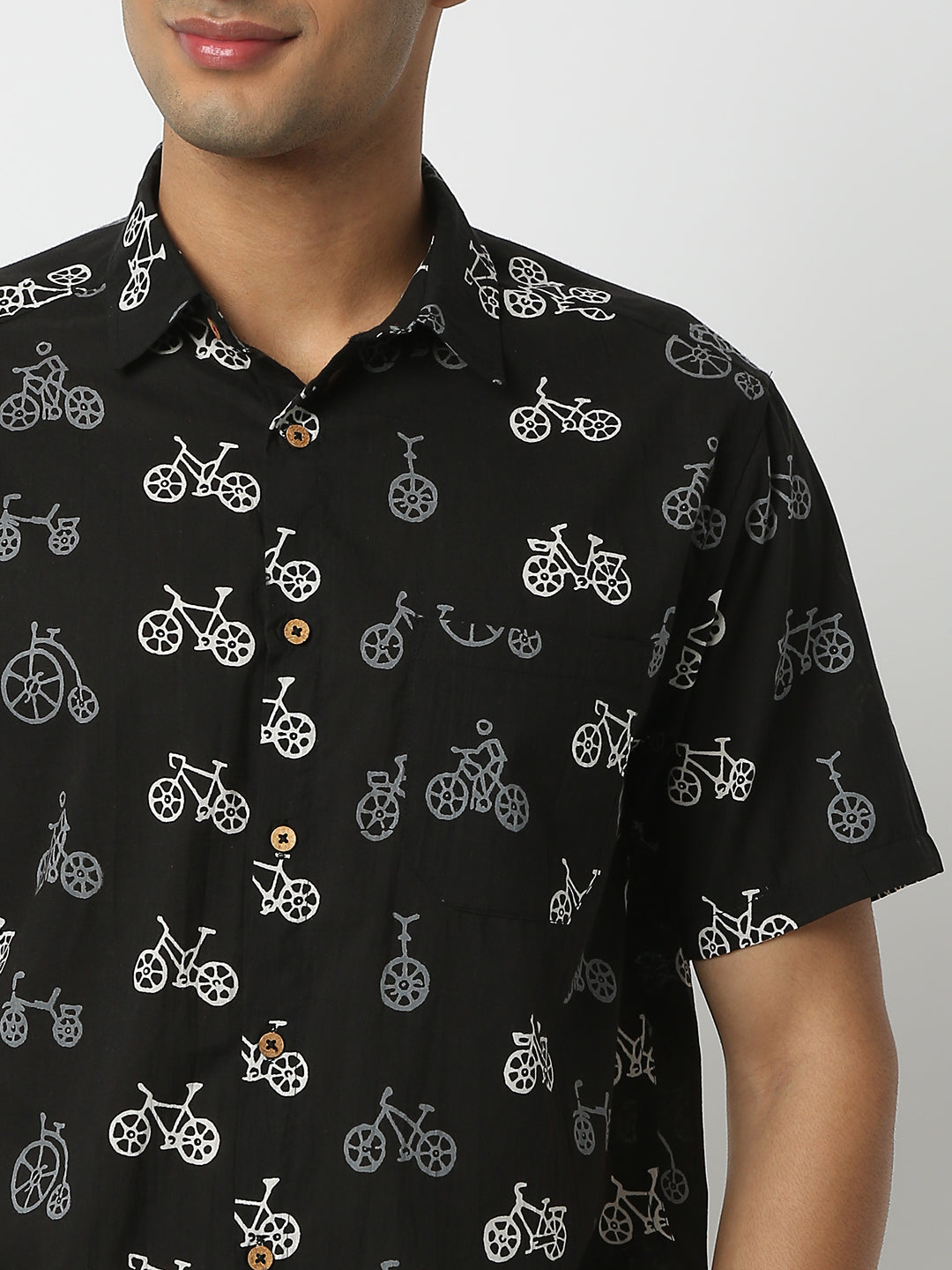 Regular Fit Printed Shirt Collar Half Sleeve Shirt