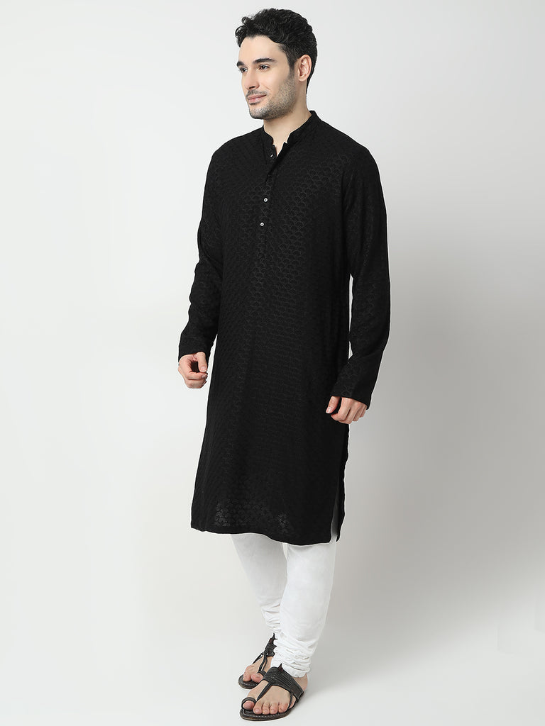 Regular Fit Embroidered Kurta