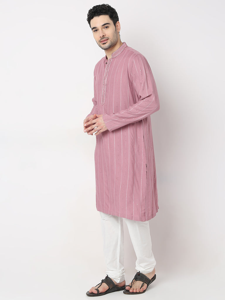 Regular Fit Embroidered Kurta