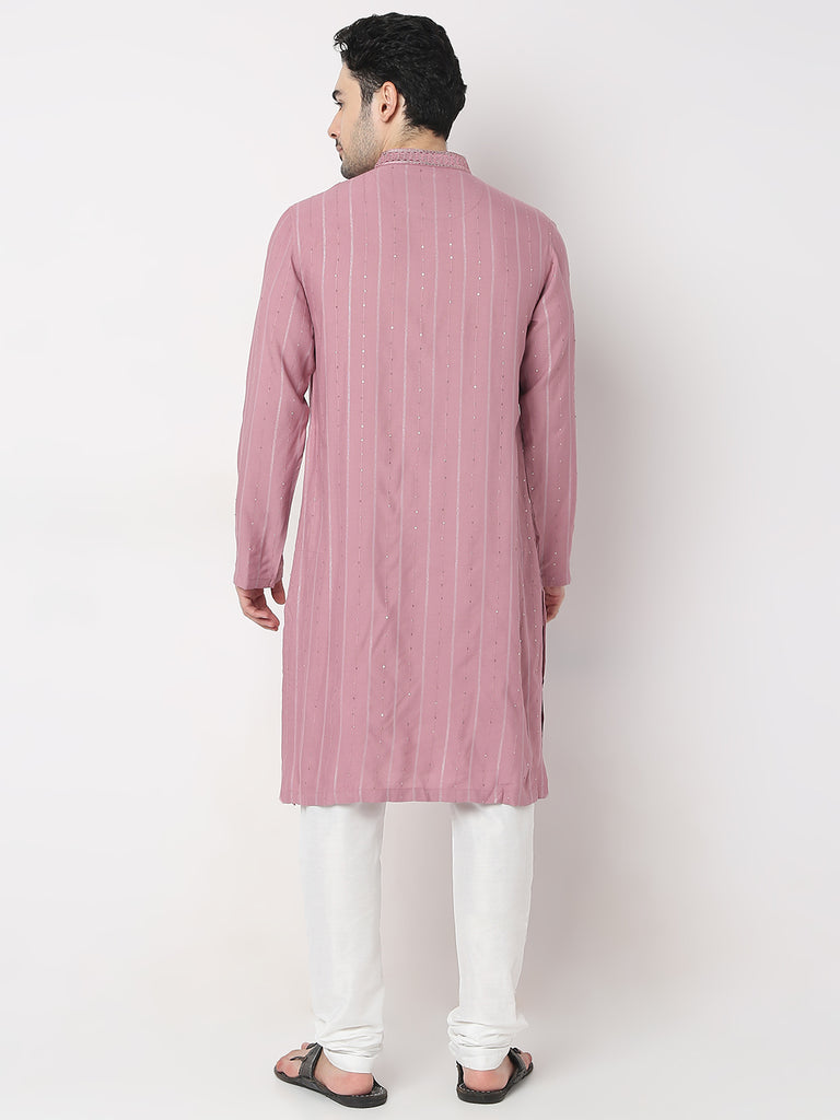 Regular Fit Embroidered Kurta