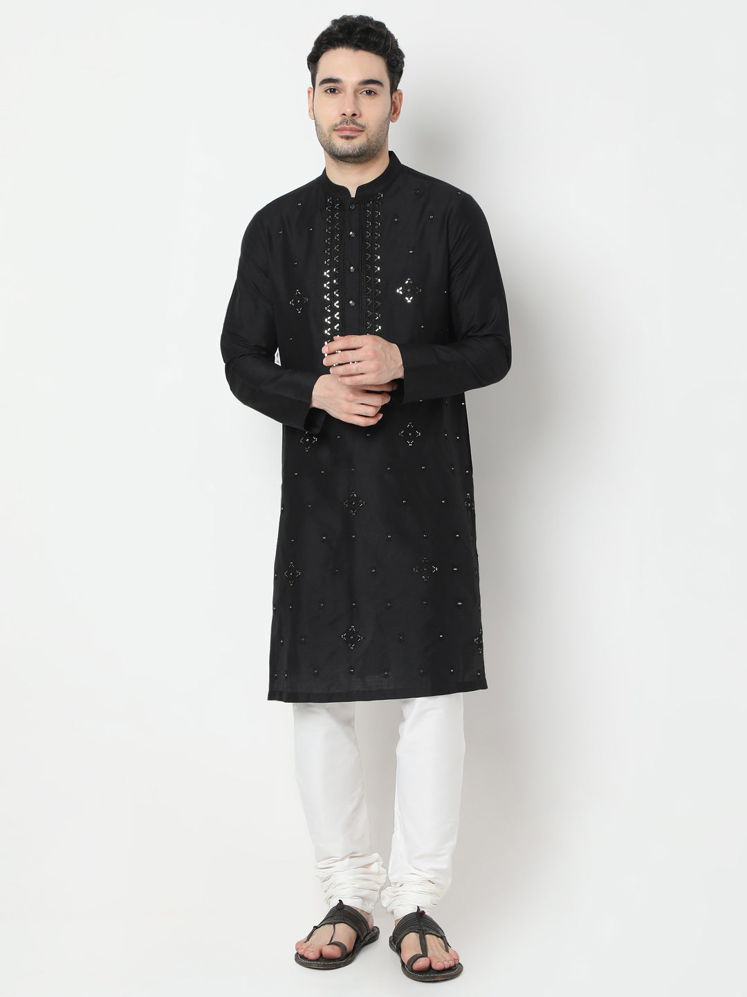 Regular Fit Embroidered Kurta