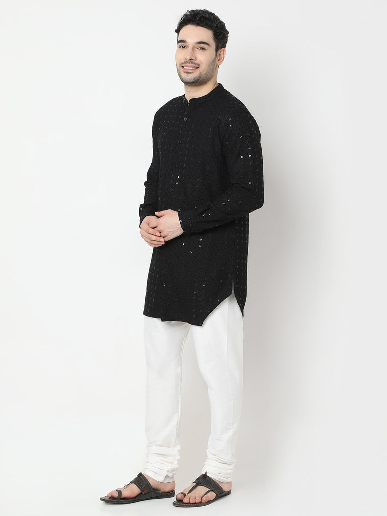 Regular Fit Embroidered Kurta