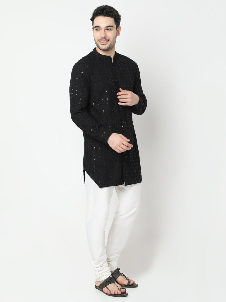 Regular Fit Embroidered Kurta