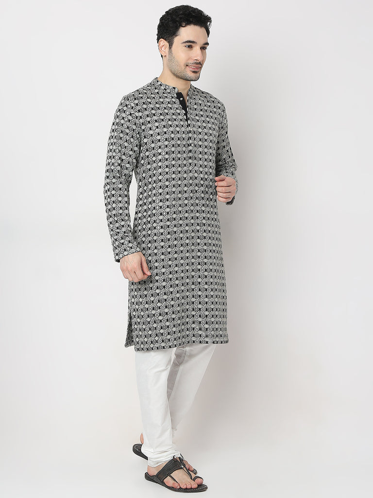 Regular Fit Embroidered Kurta