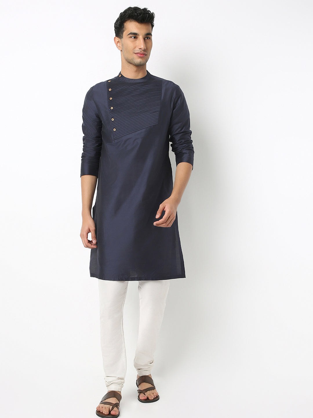 Straight Fit Solid Mandarin Collar Full Sleeve Kurta