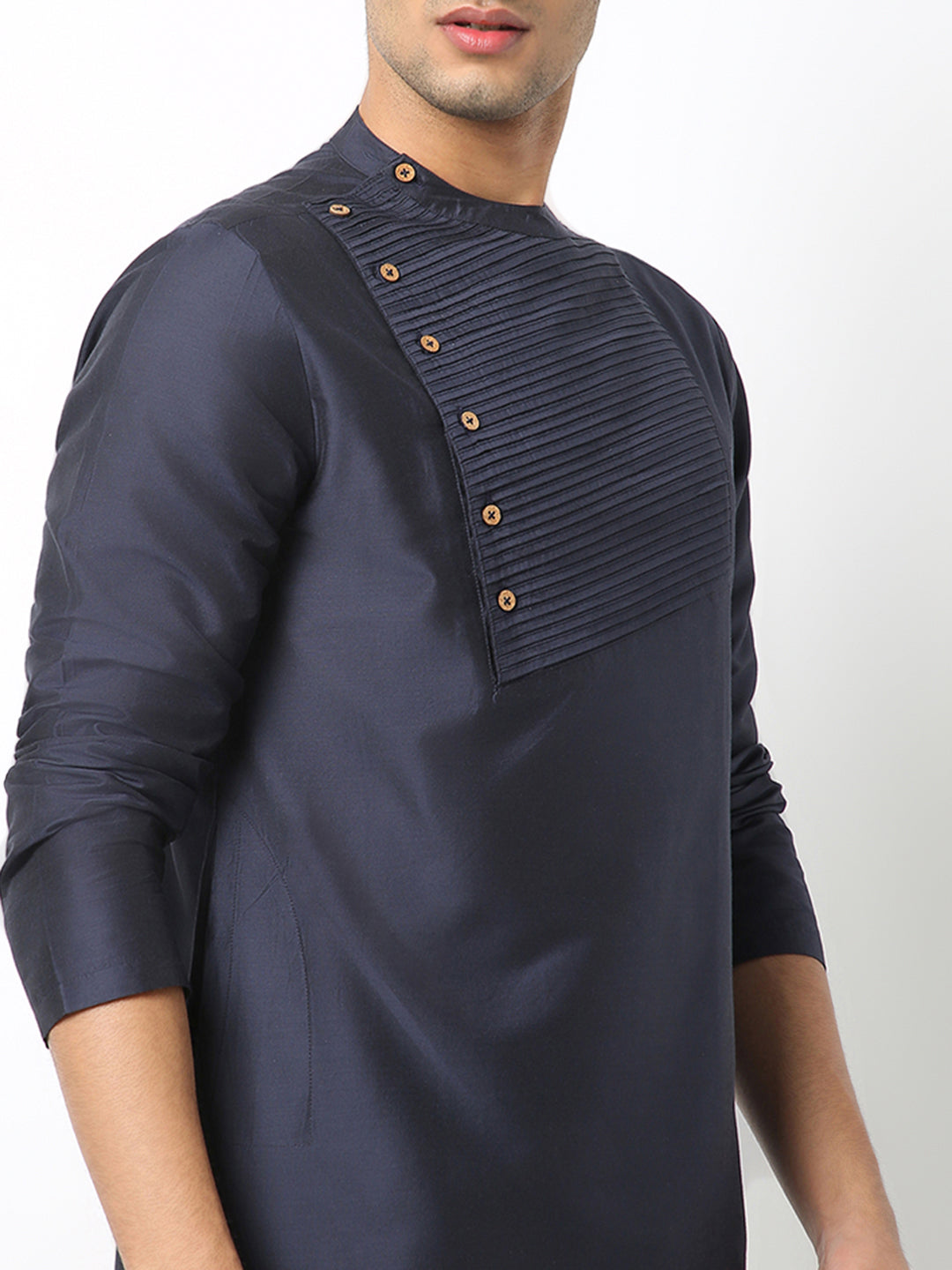 Straight Fit Solid Mandarin Collar Full Sleeve Kurta