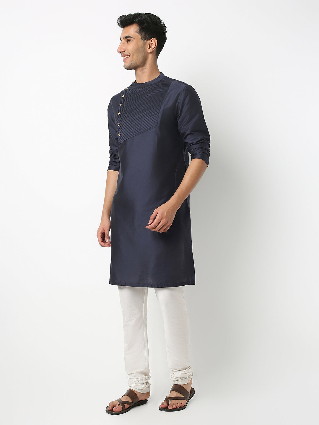 Straight Fit Solid Mandarin Collar Full Sleeve Kurta