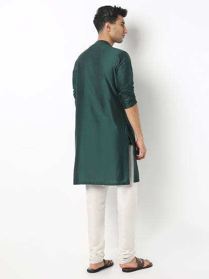 Straight Fit Solid Mandarin Collar Full Sleeve Kurta