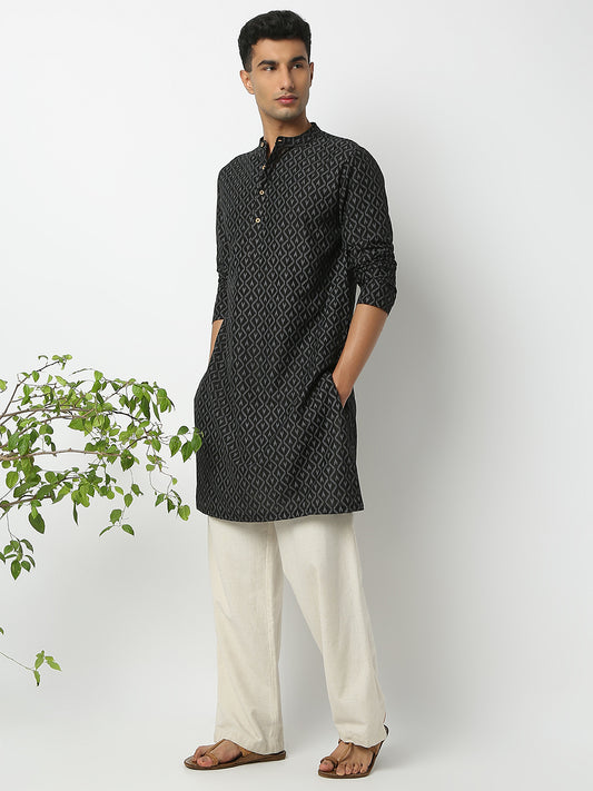 Straight Fit Printed Mandarin Collar Full Sleeve Kurta
