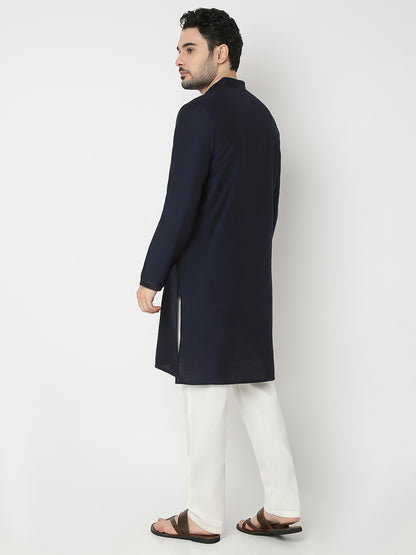 Regular Fit Solid Full Sleeve Kurta