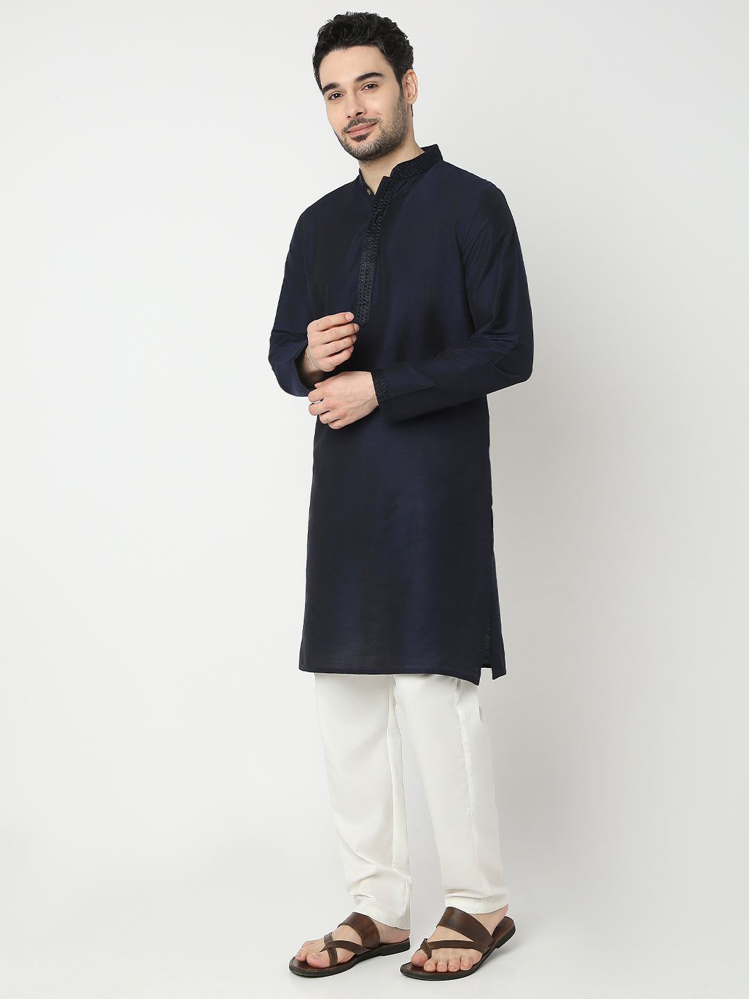 Regular Fit Solid Full Sleeve Kurta