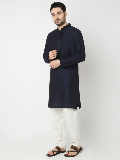 Regular Fit Solid Full Sleeve Kurta