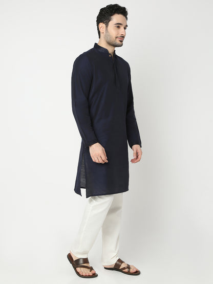 Regular Fit Solid Full Sleeve Kurta