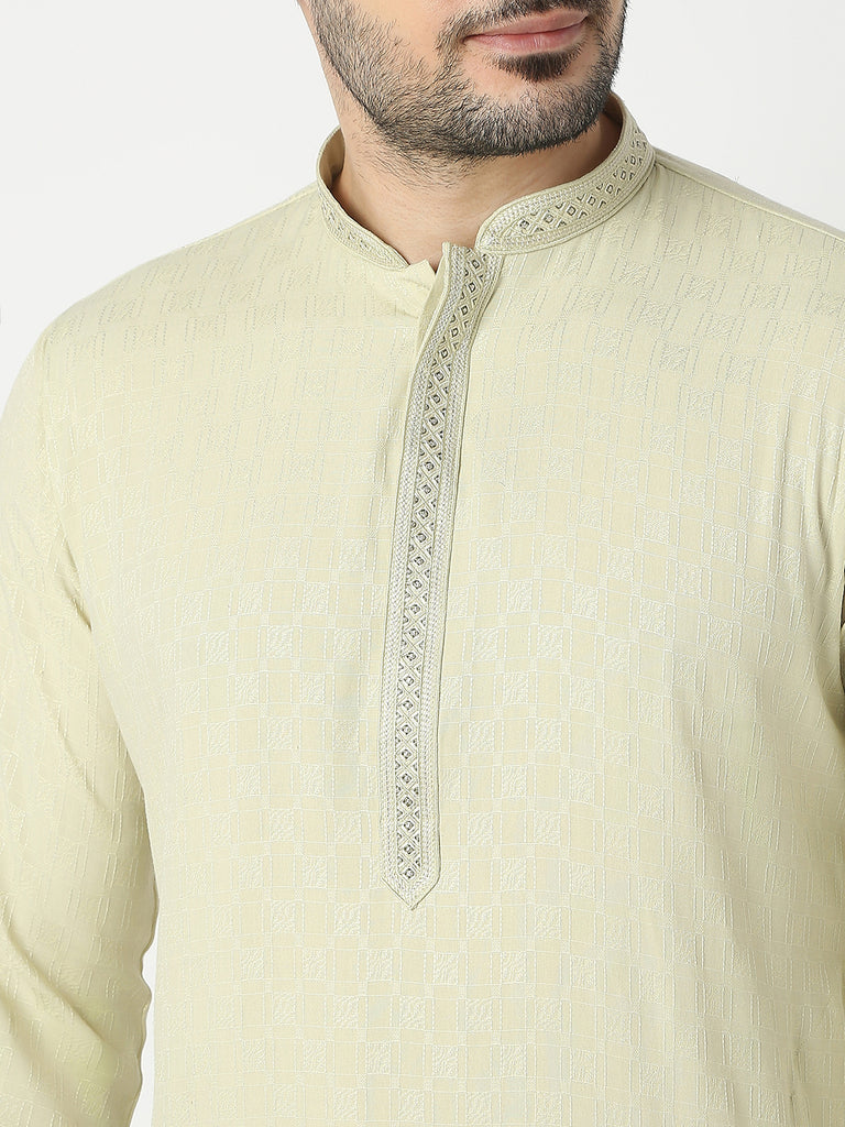 Regular Fit Jacquard Full Sleeve Kurta