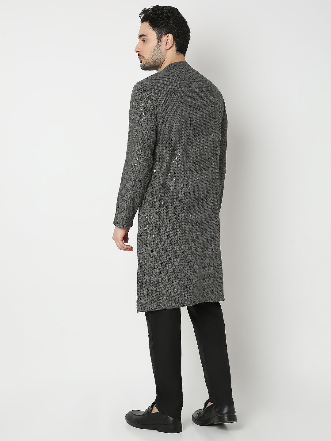 Straight Fit Embroidered Full Sleeve Kurta
