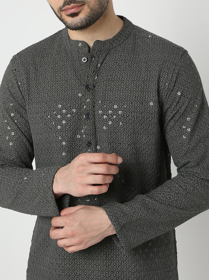 Straight Fit Embroidered Full Sleeve Kurta