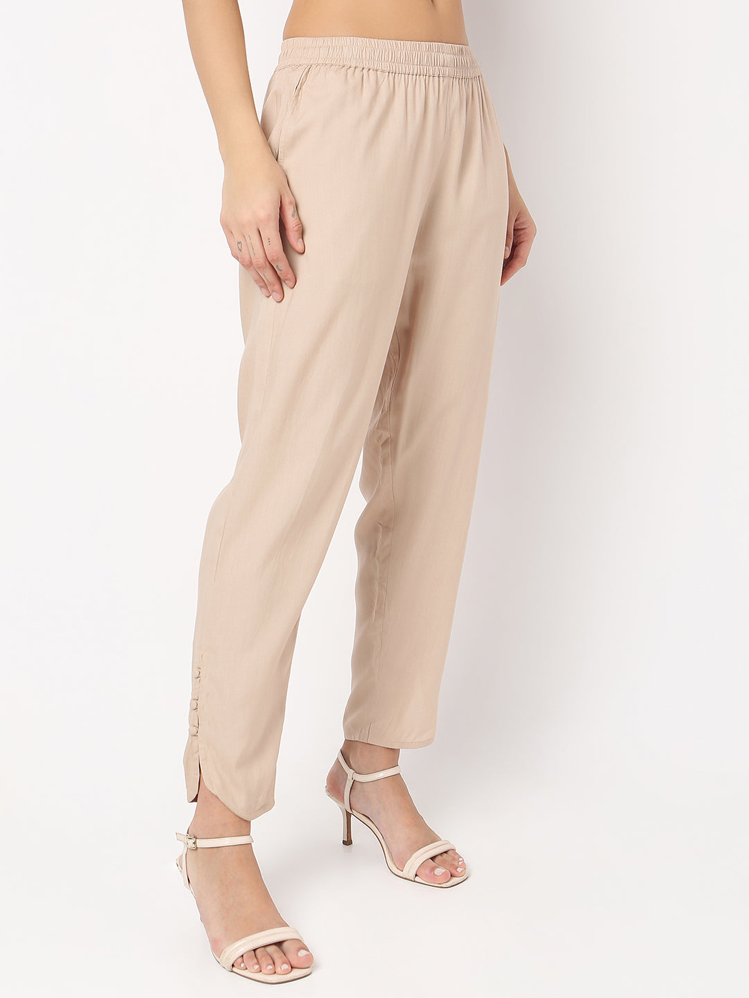 Nylangan Straight Fit Solid Mid Rise Pants