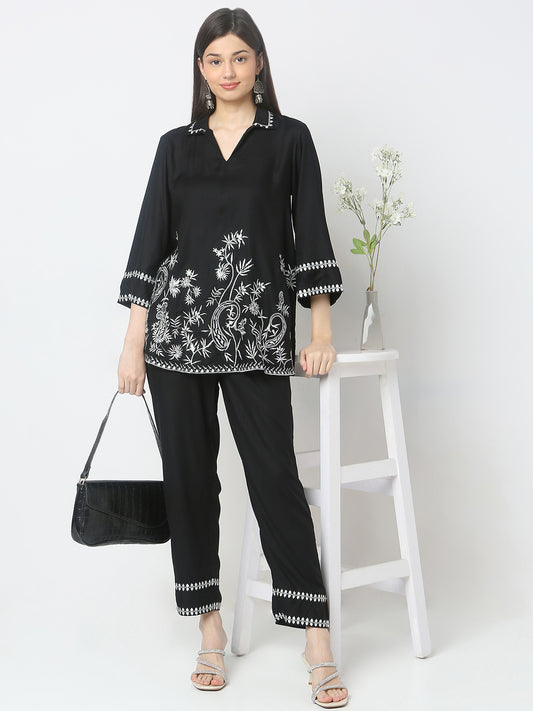 Nylangan Regular Fit Embroidered Top & Pant Set