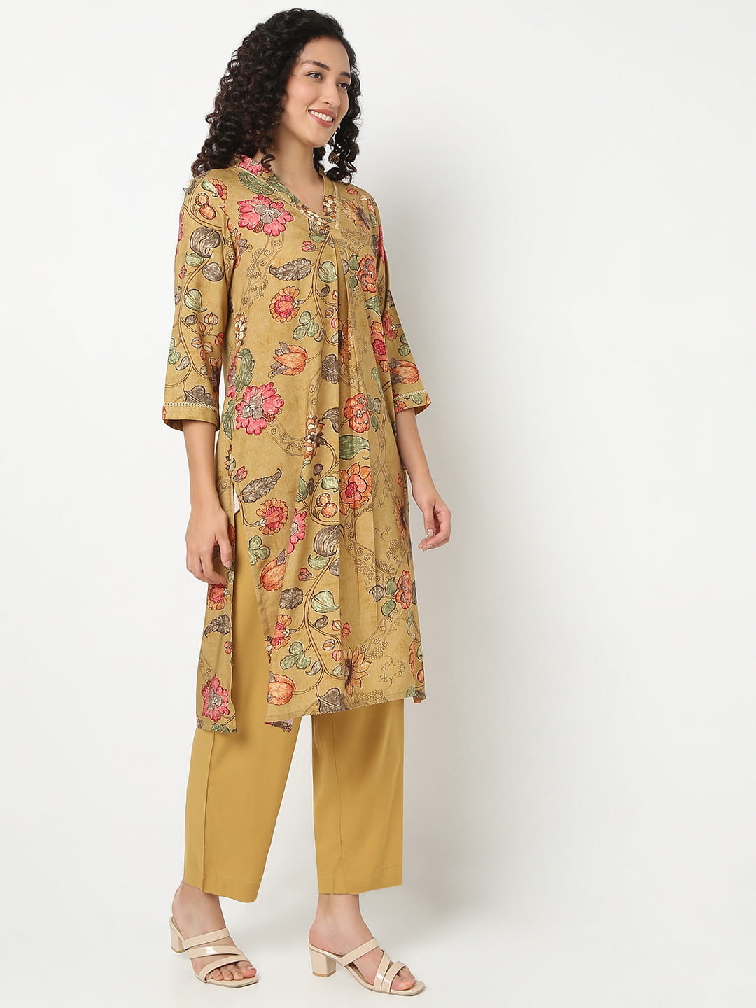 Nylangan Regular Fit Printed V-Neck Kurta With Pant Set