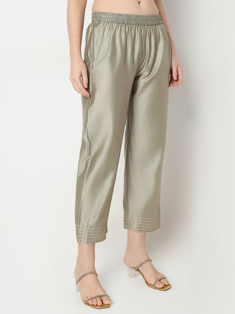 Straight Fit Solid Mid Rise Pants