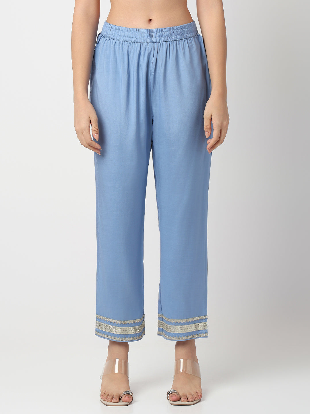 Straight Fit Solid Ankle Length Mid Rise Pants