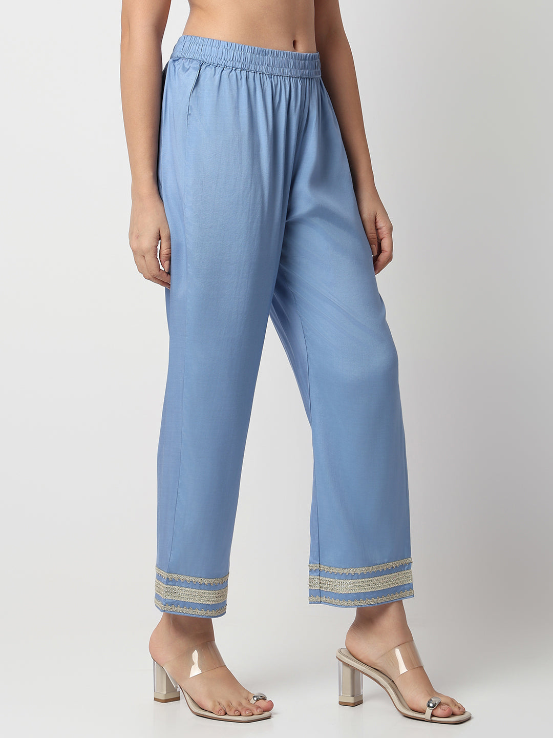 Straight Fit Solid Ankle Length Mid Rise Pants