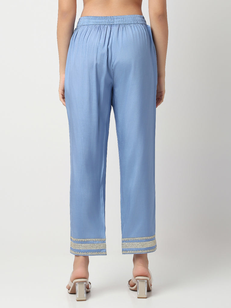 Straight Fit Solid Ankle Length Mid Rise Pants