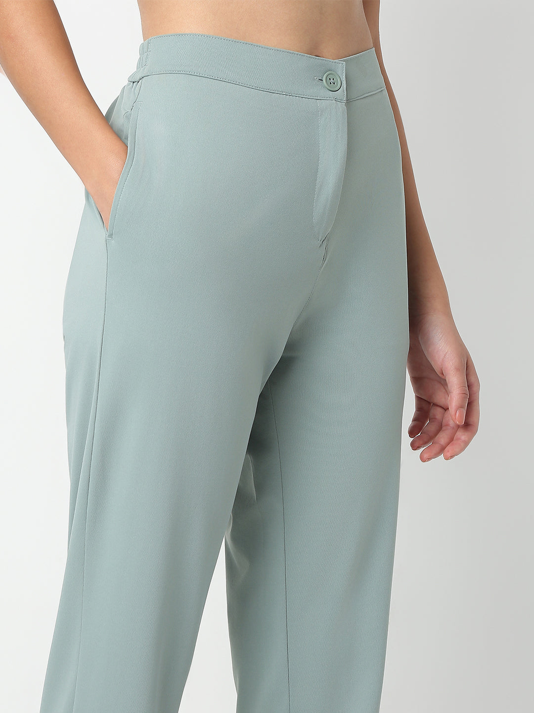 Straight Fit Solid Ankle Length Mid Rise Pants