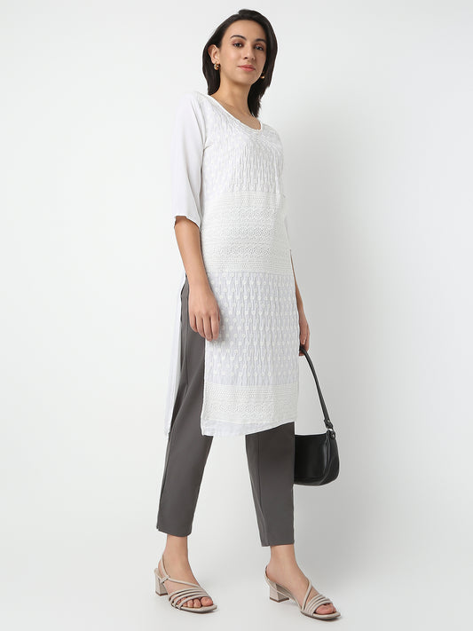 Straight Fit Solid Ankle Length Mid Rise Pants