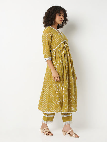 Flare Fit Printed V-Neck Three-Fourth Sleeve Kurta and Pant Set